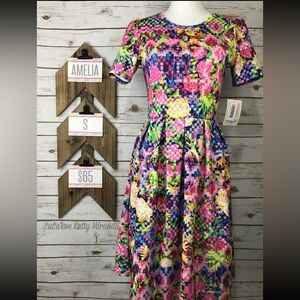 LuLaRoe Amelia Multicolor Floral Size S
